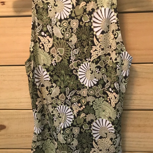 Ann Taylor sleeveless top - Picture 3 of 6